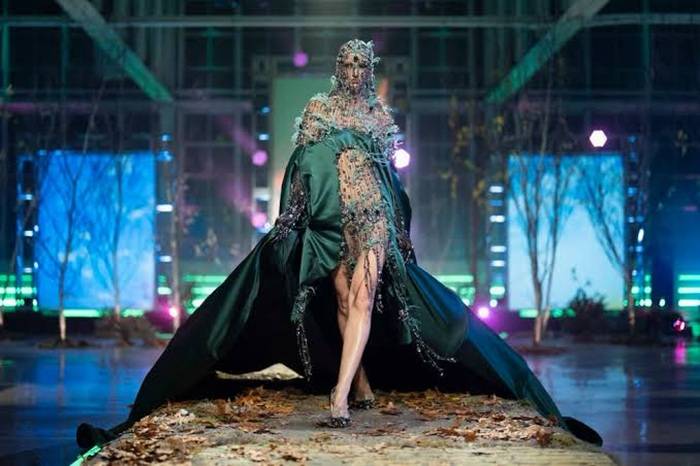 Creative Alternative Dresses, Reflecting Artistic Influences, Through Eye Catching Silhouettes Creative Alternative Dresses Reflecting Artistic Influences Through Eye Catching Silhouettes